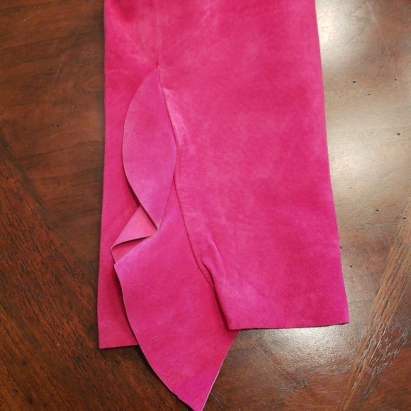 Danier Raspberry Suede Jacket - Picture 4 of 7